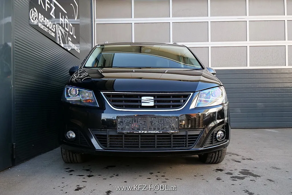 Seat Alhambra FR 2,0 TDI DSG 4WD Image 3