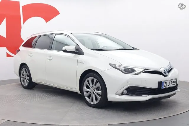 Toyota Auris Touring Sports 1,8 Hybrid Premium - PUOLINAHAT  Image 7